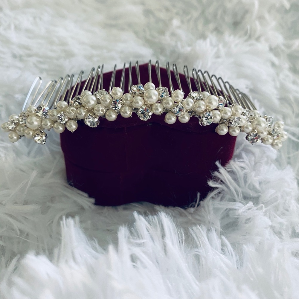 RHINESTONE PEARL HAIR COMB Pearl Silver hair comb